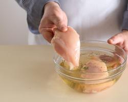 Come rendere il petto di pollo morbido e succoso: regole base